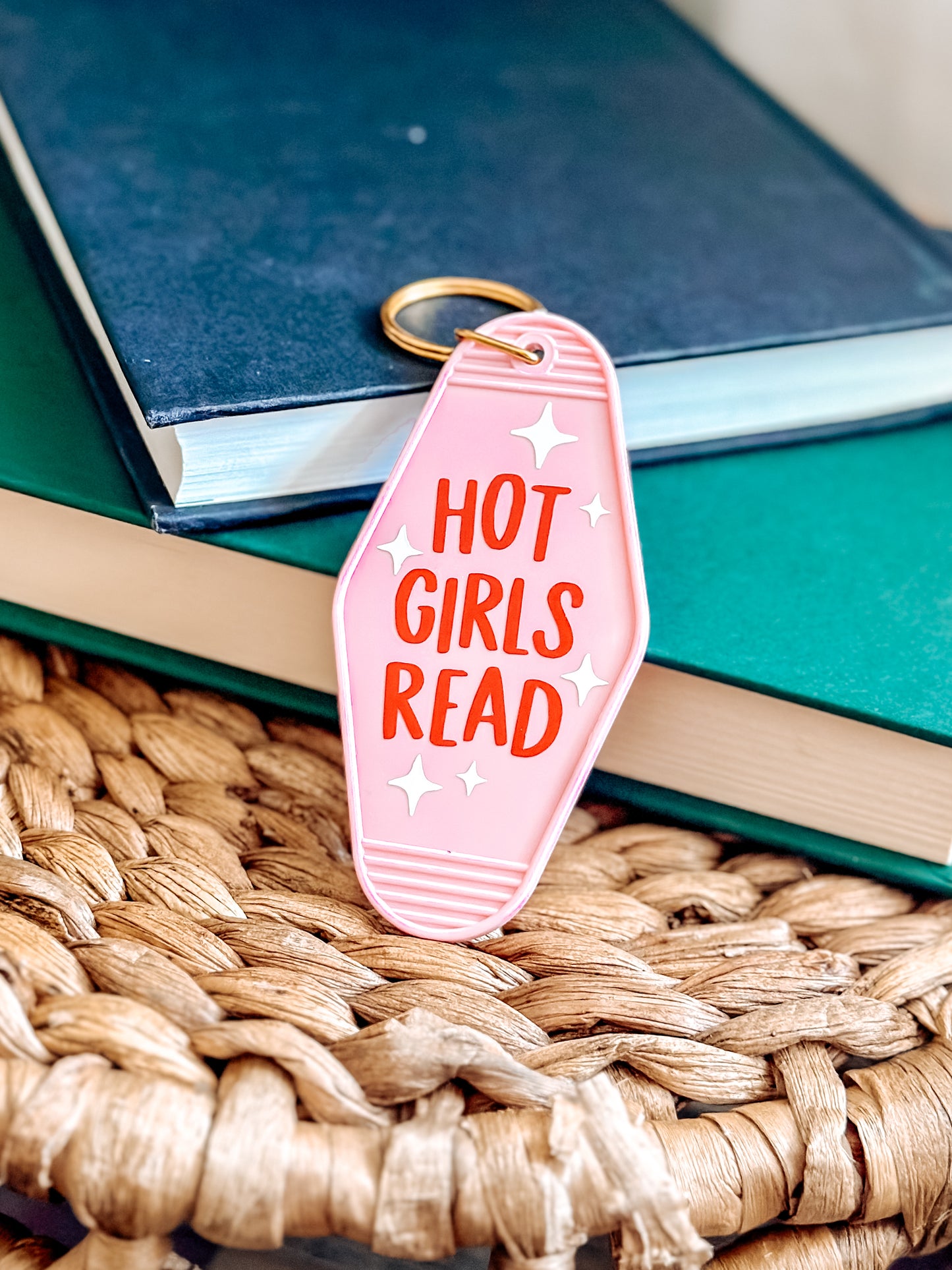 Hot Girls Read • Retro Motel Keychain